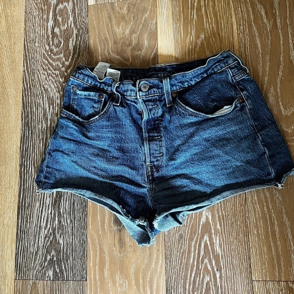 Levi's Pants - Levi’s womens jean shorts